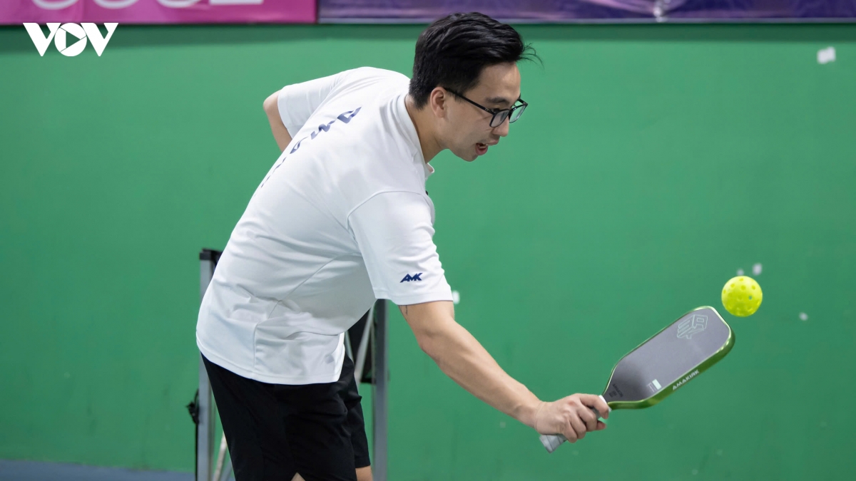 Nhập môn Pickleball: Nên sử dụng Dink Slice hay Dink Roll khi ở khu vực bếp